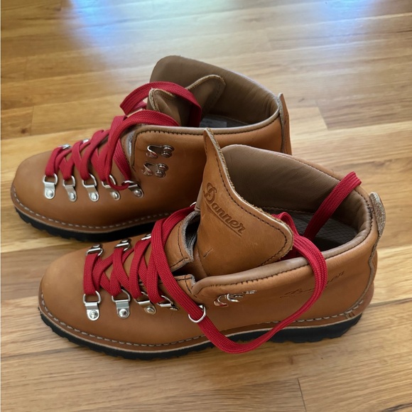 Danner Women's Lace Up Boots in Tan and Red - Picture 4 of 6